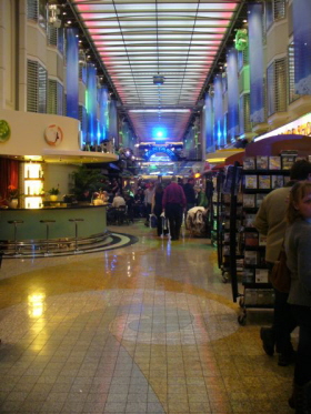 20080216 Shopping Center in der Fähre